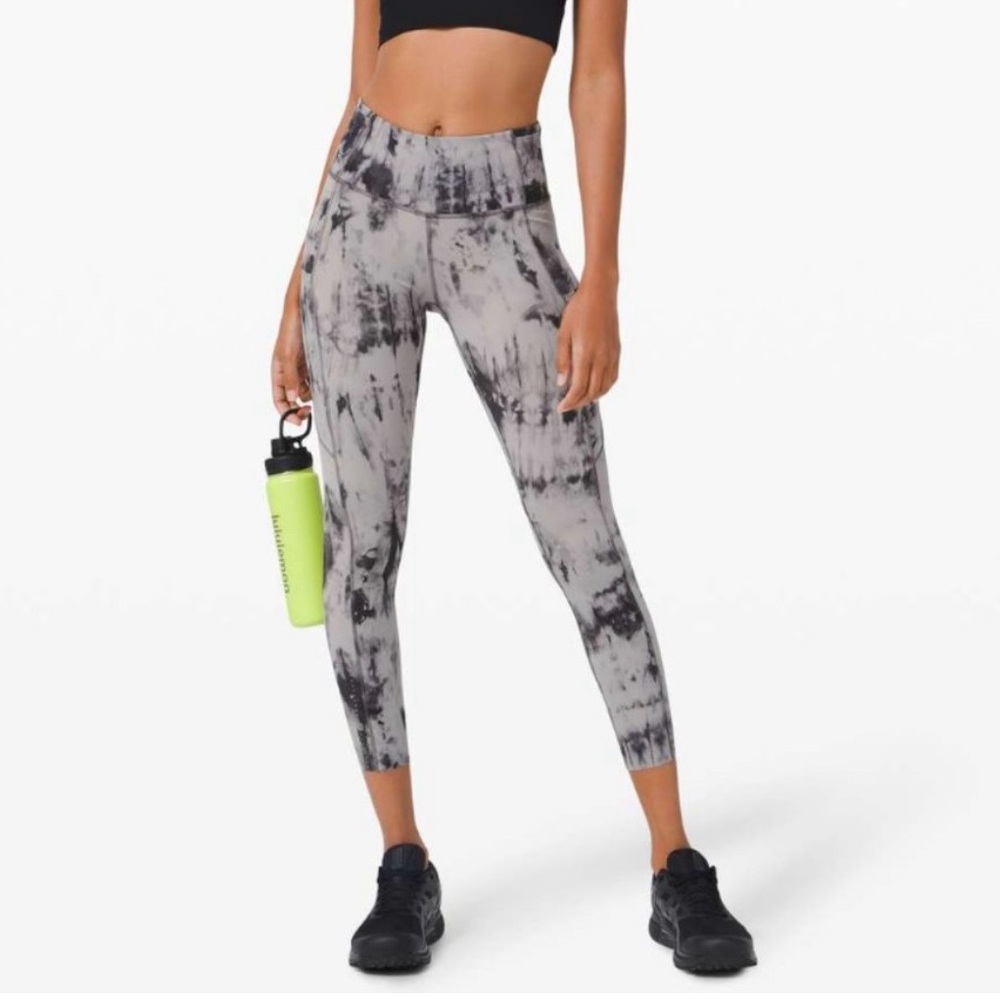 Lululemon Fast and Free Tight II 25" *Game Day
